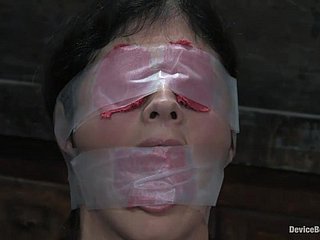 Brutal Fetisch Serfdom mit Prügel, Nippel Folter, blindfolding